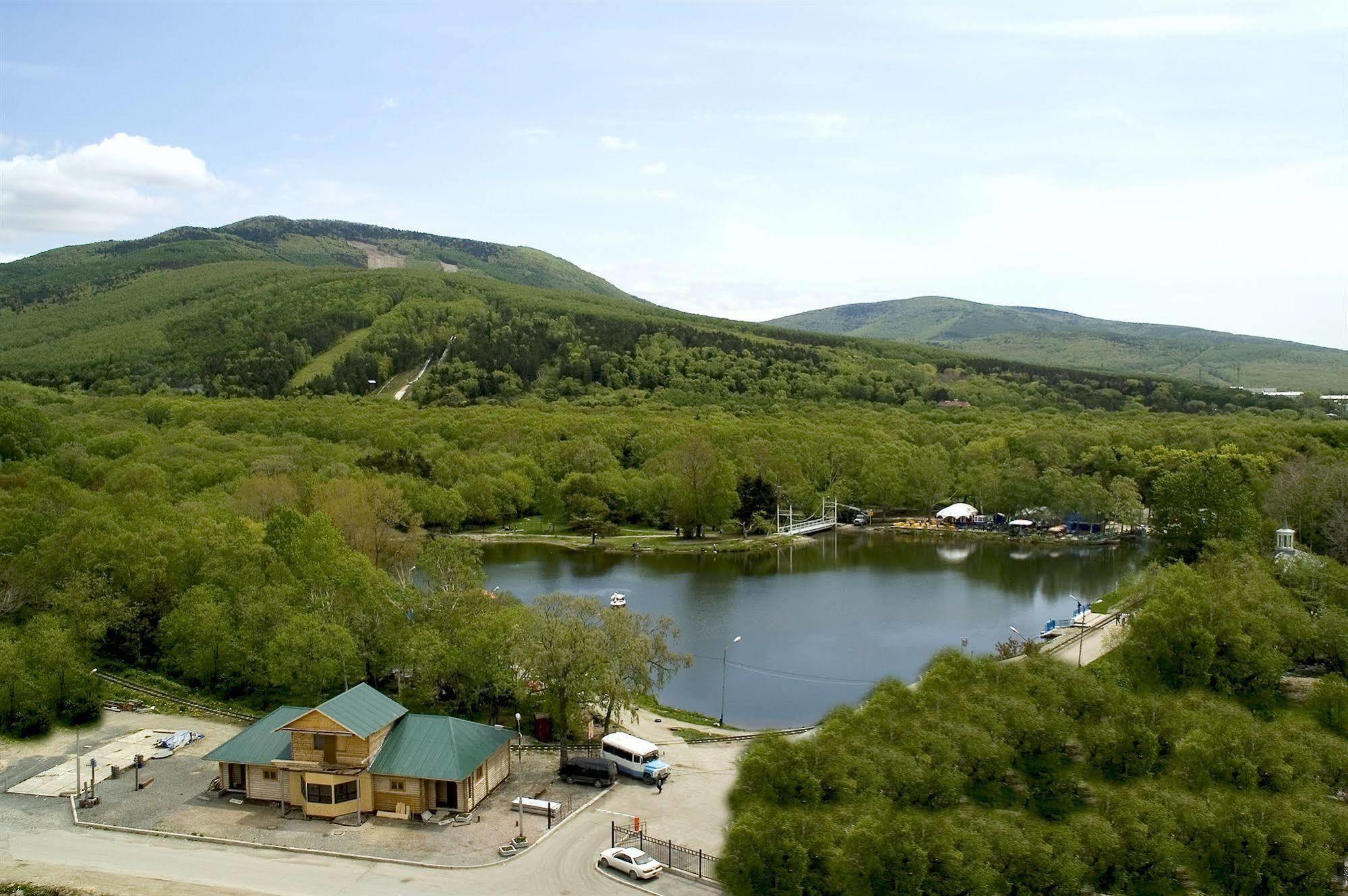 Mega Palace Hotel Yuzhno-Sakhalinsk Luaran gambar